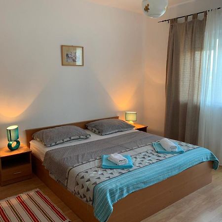 Danijela Apartment Mali Losinj Bagian luar foto