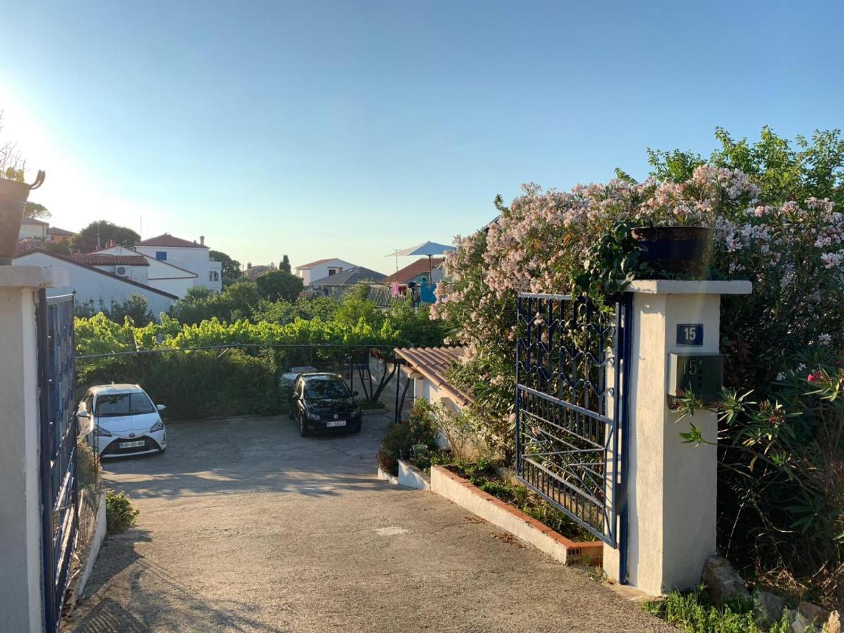 Danijela Apartment Mali Losinj Bagian luar foto